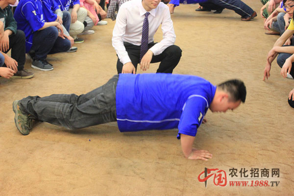 һ��СС���R�����͕��o�e�ˎ�����֪�������ӵĞ��y