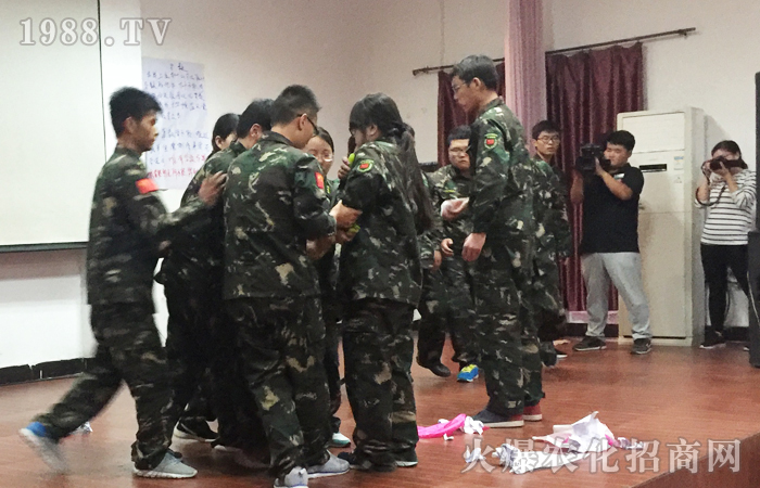 �����X�� ͻ���Լ�