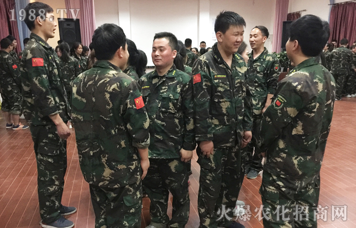 �W(xu��)��(hu��)�ж�����ϧ�F(xi��n)�ړ��еģ��ŕ�(hu��)�õ���������