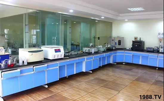 礦源黃腐酸鉀——精品肥!1公斤=8噸有機(jī)肥!新疆源頭直發(fā)。。