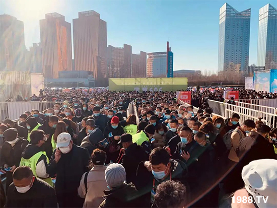 �����I�N����4