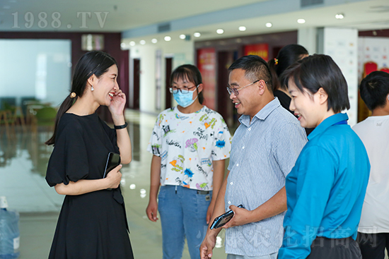 熱烈歡迎山東硅谷蒞臨火爆網(wǎng)參觀交流，洽談合作！