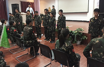 不全力以赴，不積極進(jìn)取，必將被淘汰出局！