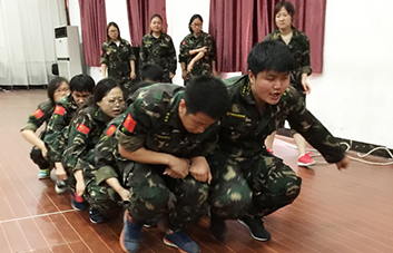 挑戰(zhàn)冠軍隊，與時間賽跑，與榮譽共舞！