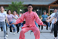 ��(n��i)����޻�������(qi��ng)�����չ�L(f��ng)����